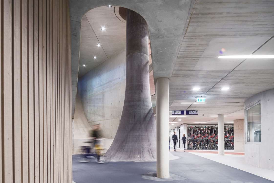 Cuma Garasi Sepeda, Tapi Kok Keren Banget Ya