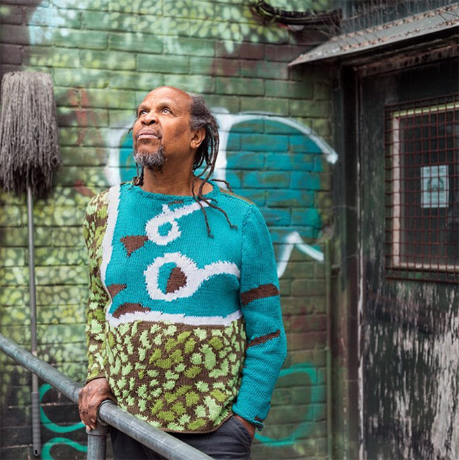 Sweater-Sweater Ini Matching Banget Sama Sekitarnya