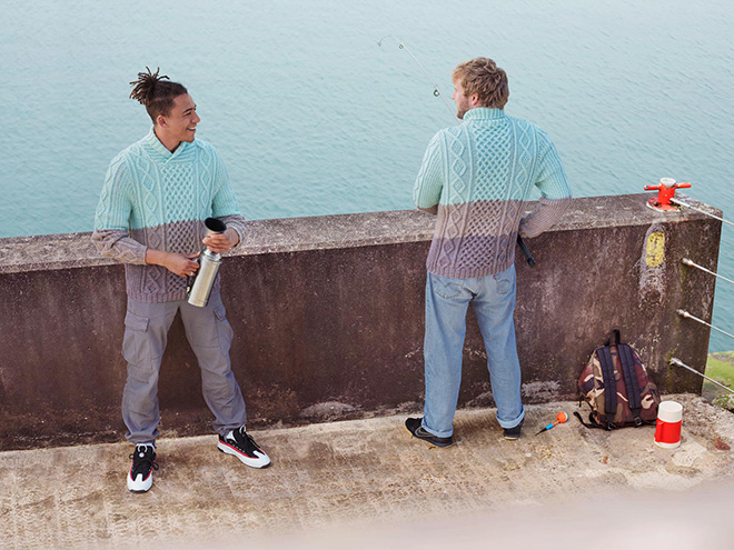 Sweater-Sweater Ini Matching Banget Sama Sekitarnya