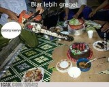4-momen-potong-kue-ini-tetap-seru-walau-tanpa-pisau