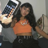 4-orang-ini-bergaya-di-depan-kamera-di-level-lebih-lebih-apa-tapi-ya