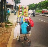 4-recycle-alat-penunjang-jualan-ala-abang-abang