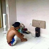 bentuk-tv-ajaib-susah-buat-nobar-pertandingan-bola