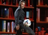 david-beckham-lewat-kontrol-kaki-luar-biasa