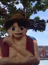 deretan-potret-kocak-patung-karakter-one-piece-ini-bikin-penggemarnya-ngakak