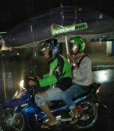 deretan-potret-kocak-penumpang-ojek-online-ini-bikin-ngakak-setengah-mati