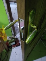 deretan-potret-kocak-salah-pasang-gagang-pintu-ini-bikin-geleng-geleng-kepala