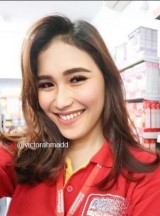 editan-deretan-penyanyi-indonesia-yang-menjadi-karyawan-minimarket-ini-bikin-ngakak