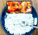 harus-di-zoom-dulu-baru-kelihatan-lucunya