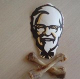 karya-unik-dari-tulang-ayam-yang-bikin-ketawa