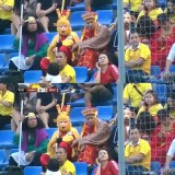 kelakuan-kocak-orang-nonton-pertandingan-di-stadion-ini-bikin-melongo