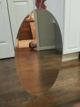 kelakuan-kocak-orang-saat-menjual-cermin-ini-bingung-gimana-ambil-fotonya