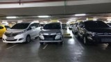 kelakuan-nyebelin-mobil-serakah-parkiran-ini-bikin-gregetan-sendiri
