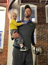 kelakuan-nyeleneh-orang-ketika-dateng-ke-museum-ini-kocak-banget