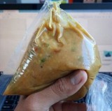 kocaknya-kemasan-makanan-yang-absurd-ini-bikin-geleng-kepala