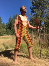 kreasi-rajut-musim-dingin-untuk-laki-laki-ini-bakal-bikin-kamu-senyum-tipis-kamu-berani-pake