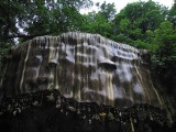 misterius-air-terjun-ubah-apapun-jadi-batu