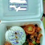 momen-kocak-makanan-nempel-ke-bungkusnya-ini-bikin-selera-hilang