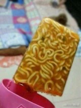 momen-kocak-orang-mau-makan-tapi-ogah-repot-ini-bikin-geleng-kepala