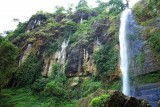 ngabuburit-sambil-main-air-di-curug-muncar