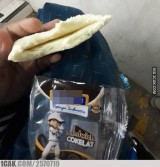 potret-apes-beli-roti-tak-sesuai-ekspetasi-bikin-hilang-selera