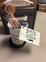 potret-kocak-bonus-liburan-nyeleneh-yang-diberikan-kantor-ini-pelit-banget