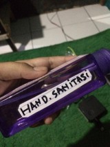 potret-kocak-cara-penulisan-hand-sanitizer-yang-belibet-ini-bikin-ngakak-guling-guling