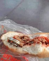 potret-kocak-dapat-rezeki-dari-makanan-ini-bikin-seneng-tapi-kaget-setengah-mati