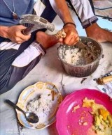 potret-kocak-ketika-orang-pakai-rice-cooker-dengan-nyeleneh-ini-dijamin-bikin-ngakak