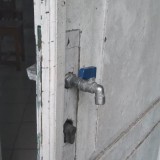 potret-kocak-ketika-salah-pasang-benda-ini-bikin-garuk-kepala