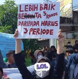 potret-kocak-poster-demo-gen-z-ini-bikin-cengar-cengir-melihatnya
