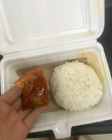 potret-lucu-isi-nasi-kotak-yang-bikin-geleng-geleng-kepala