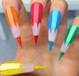 potret-nyeleneh-bentuk-nail-art-ini-bikin-geleng-kepala