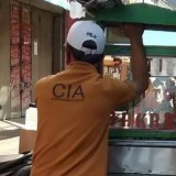 potret-nyeleneh-cowok-pakai-baju-nggak-biasa-ini-bikin-gagal-fokus