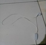 potret-nyeleneh-dari-bentuk-earphone-ini-bikin-mata-auto-melotot