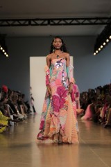 tambah-lagi-karya-unik-desainer-indonesia-di-kancah-internasional