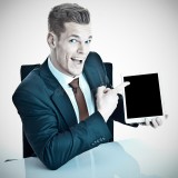 jago-marketing-dari-lahir-denger-suaranya-doang-orang-auto-beli